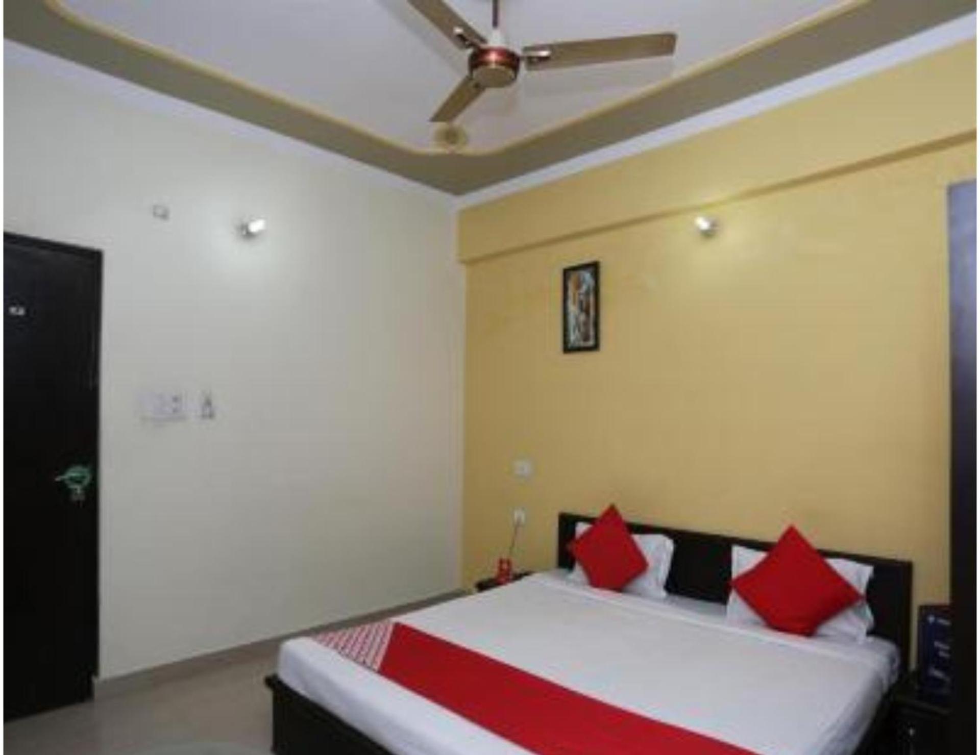 Hotel S K Palace Lucknow , Best Hotel In Lucknow , Hotel In Transport Nagar Lucknow ,Budget Hotels In Lucknow Exteriör bild